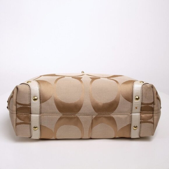 Coach Signature Sateen Carly Carryall - Picture 6 of 16